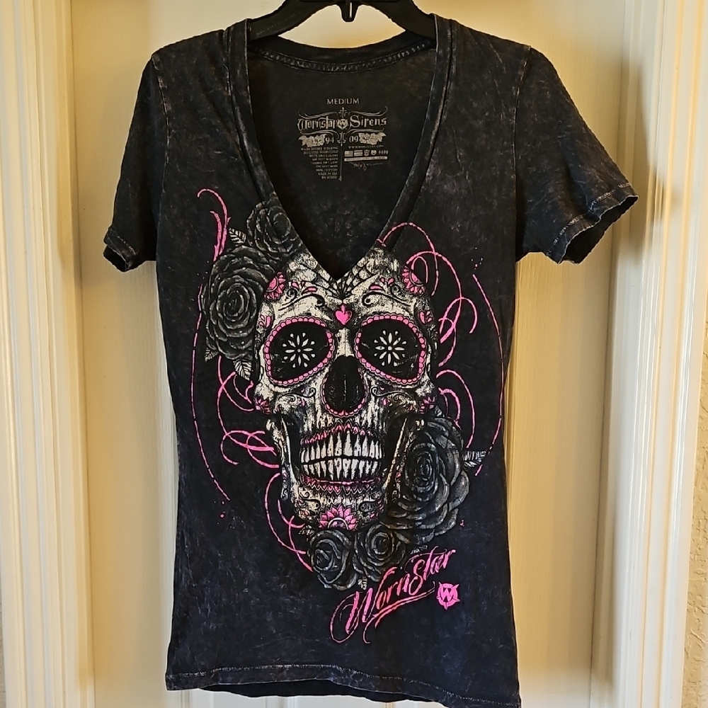 Pink and Black Fitted Graphic T-Shirt